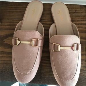 Blush mules